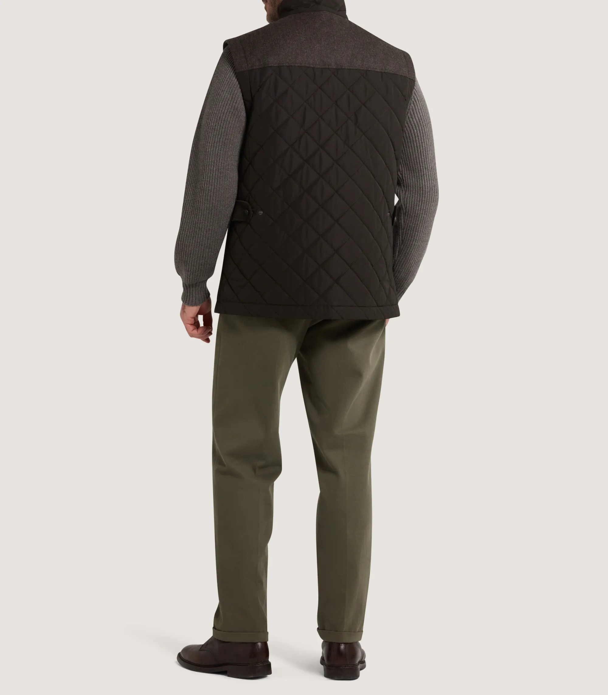 Outerwear|Sporting Vests & Gilets|Purdey Men's Cambridge Quilted Gilet in Walnut